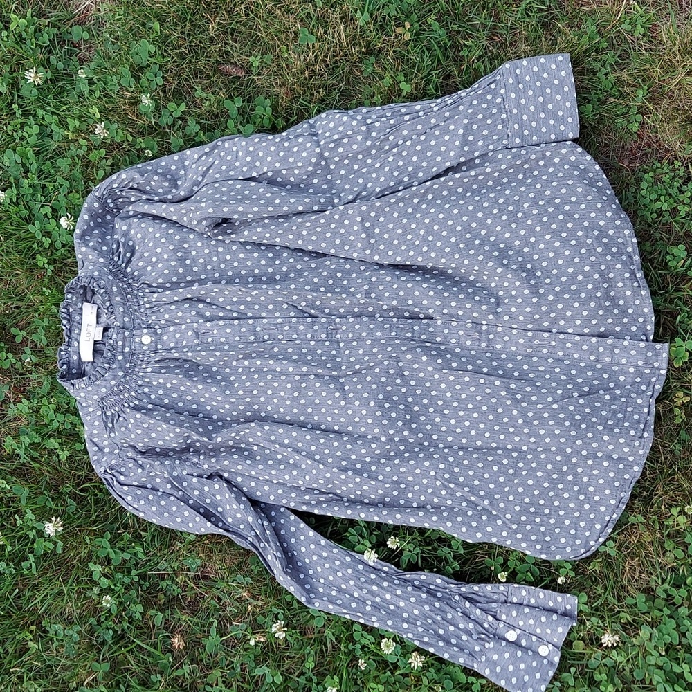 Loft Blouse, PS, collarless gray white polka dots euc